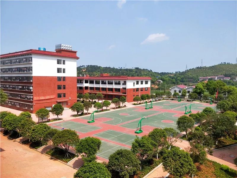 德华盛星源高级中学欢迎你高一新生入学须知