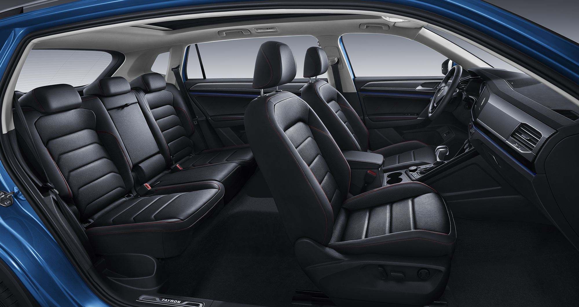 年轻的大众探岳在老大哥途观l光环下需要做出更多改变