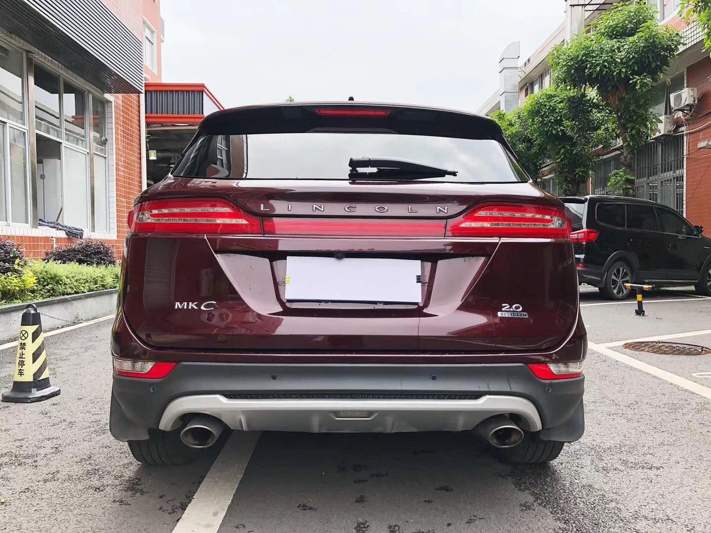 林肯mkc 2.0t 两驱尊雅版,经典美系豪华越野车