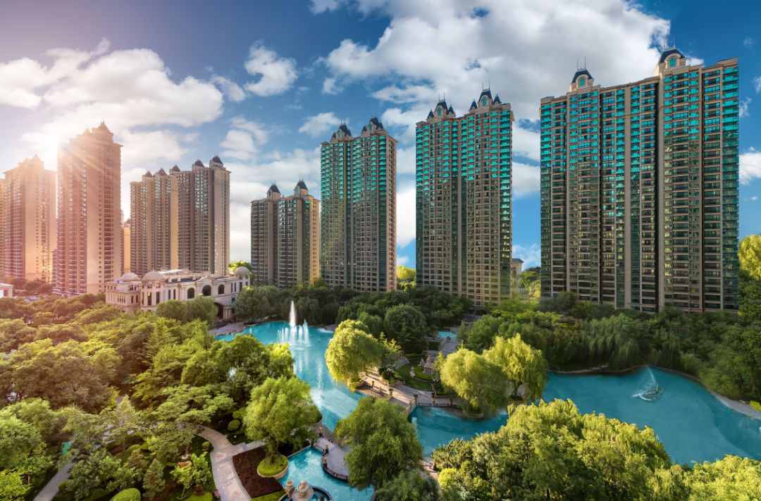 恒大御景半岛湖景园林|业主幸福步入新家10年公益,助力学子梦想10年