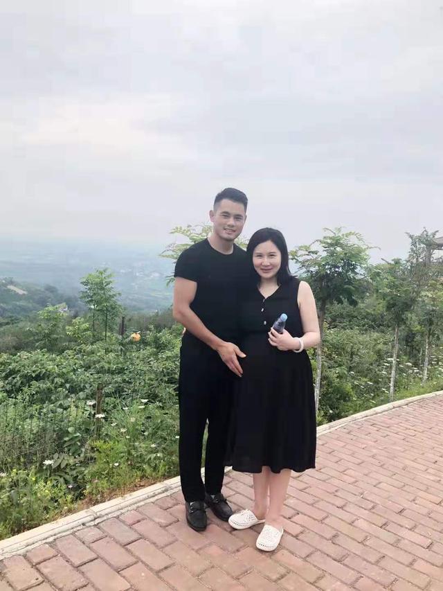 荣耀三天王全部出战,独缺魏锐,原来他当爹了