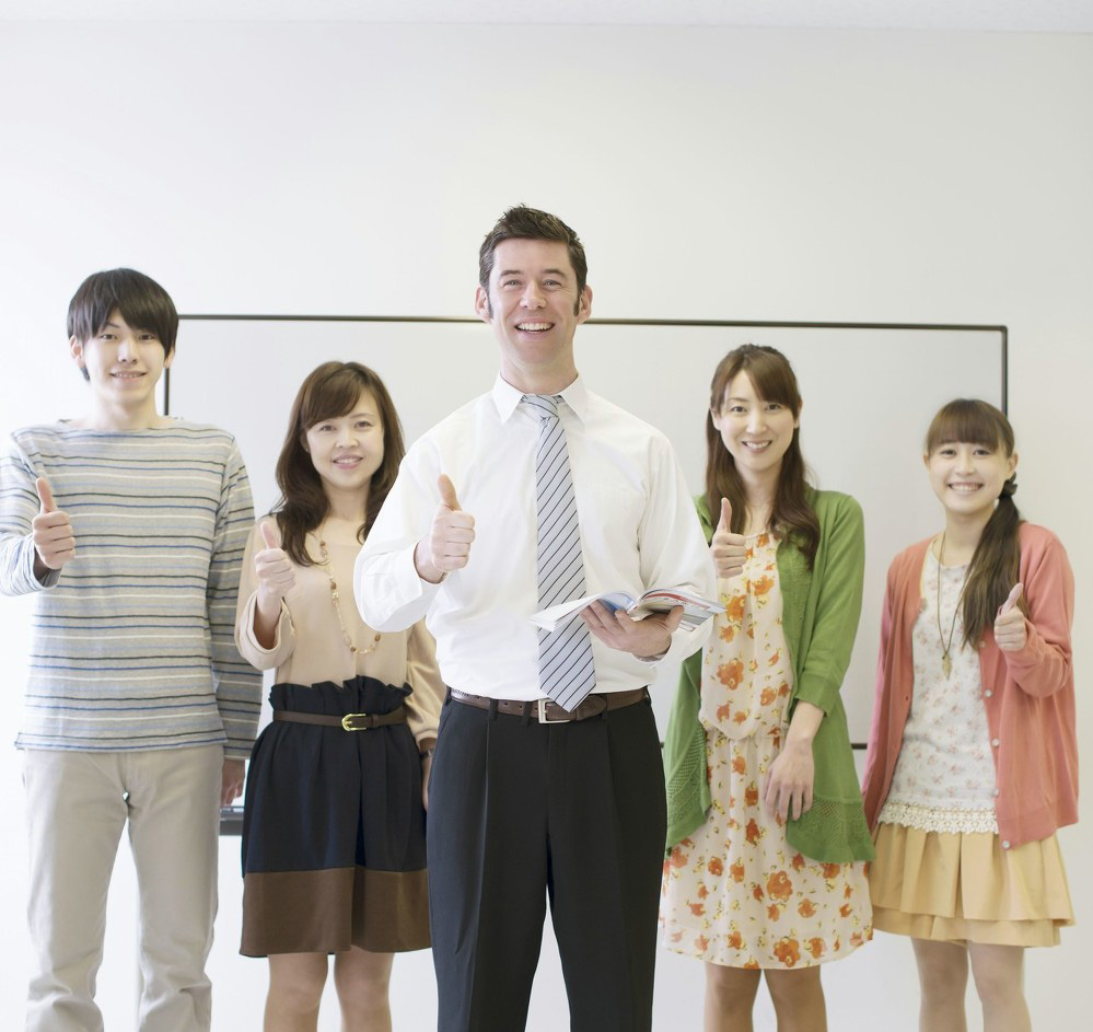 不断地努力培养小学生的英语学习兴趣