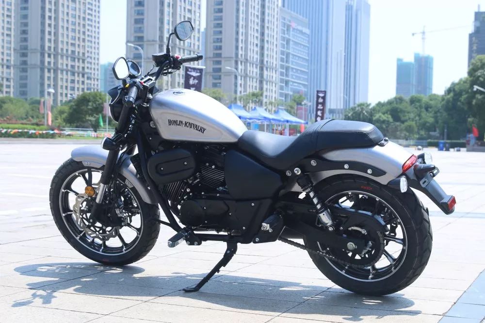 硬货售价21800元美式巡航车义骑v8正式发布