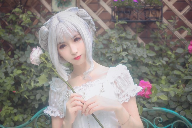 lolita正片应怜屐齿印苍苔小扣柴扉久不开美女cosc位出道