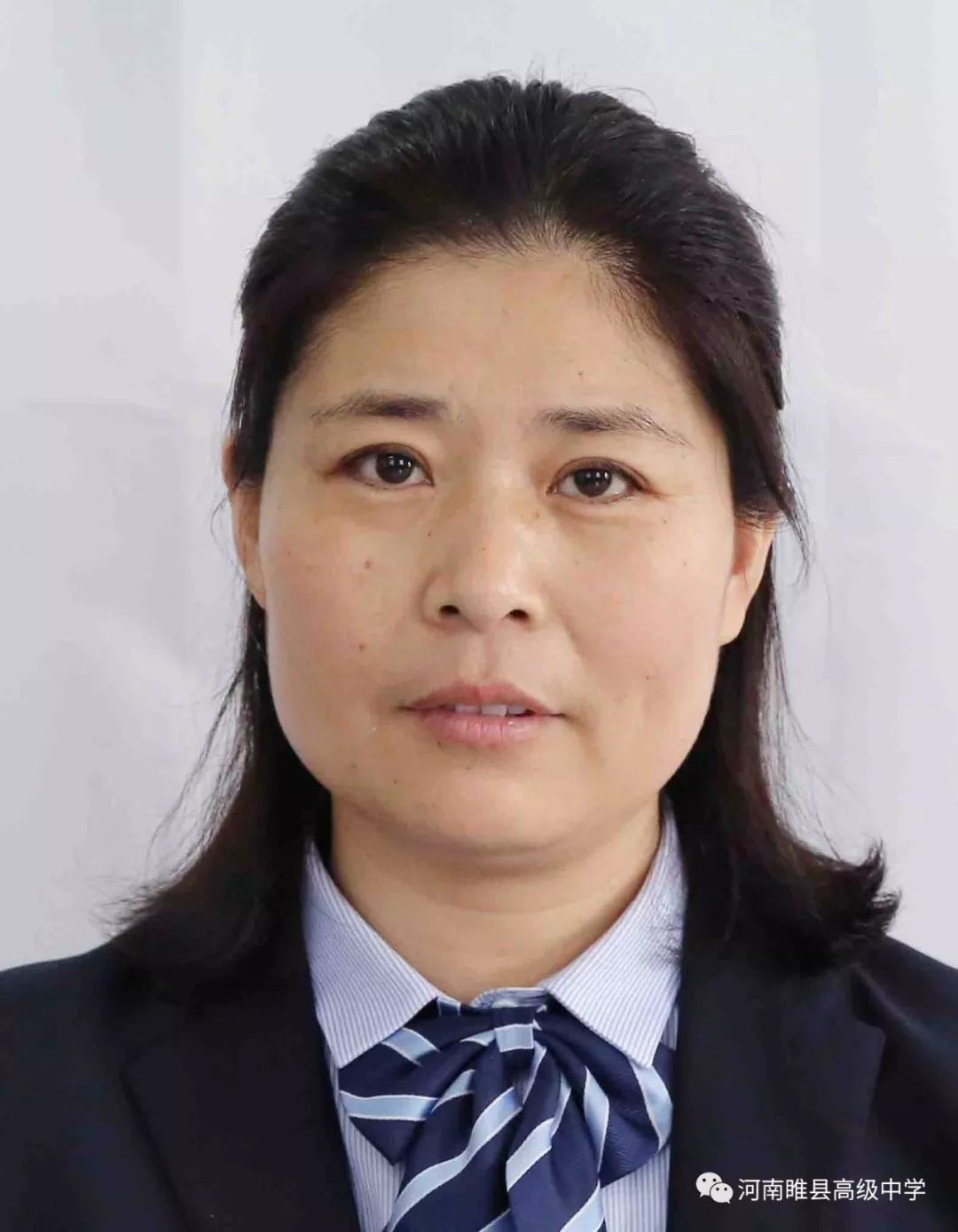12班班主任 秦 娜秦 娜秦娜,中学高级,市优秀班主任,县三八红旗手,所