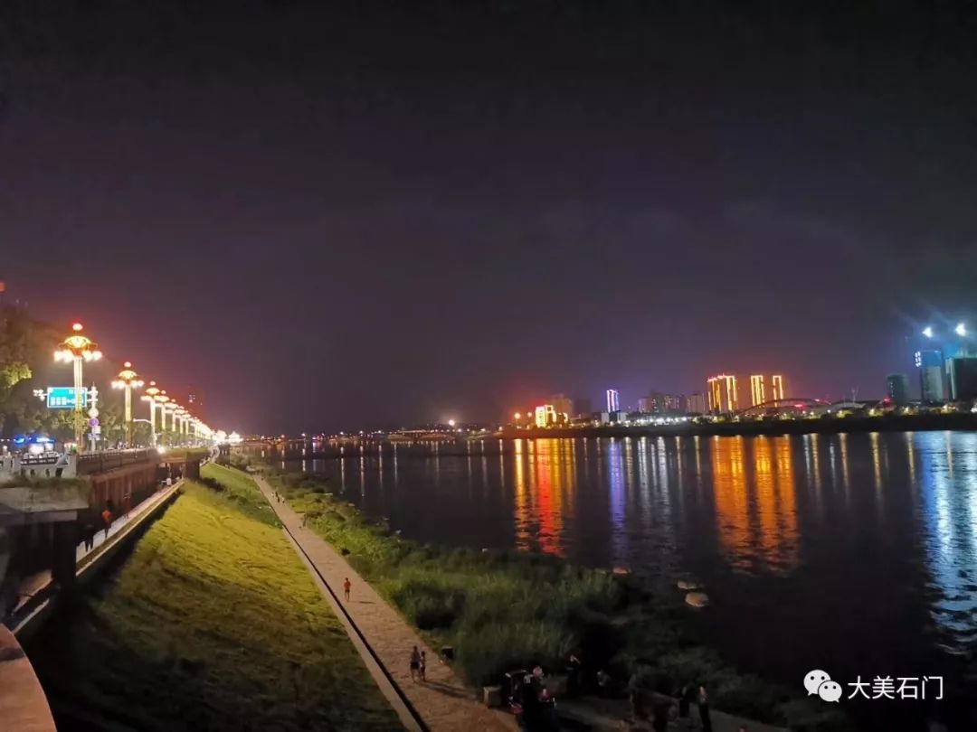 行走石门之夜幕下的石门城超美