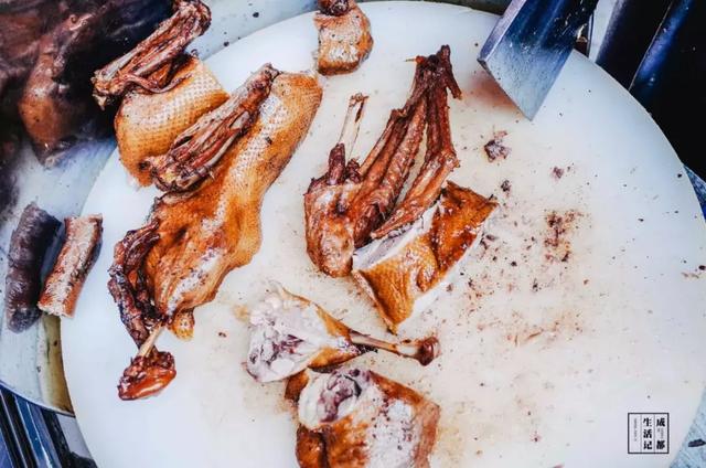 阿宅无法评判它正不正宗反正很多本地人吃了都说好- 店名 -峡山面汤