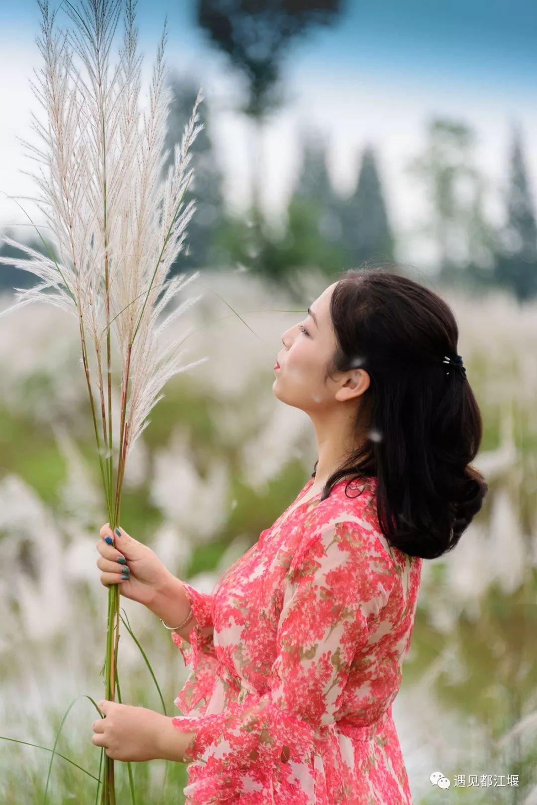 罗翠花女孩图片