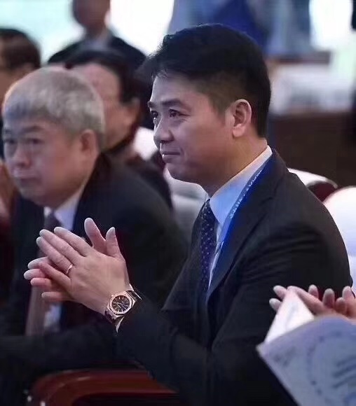 刘强东戴的什么手表爱彼15400or