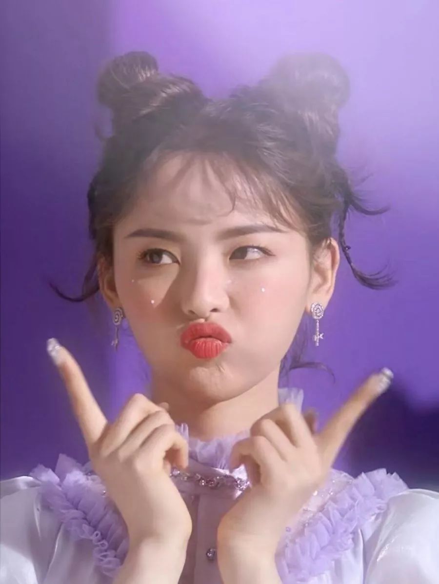 新专的造型也太迷人了吧杨超越妹妹甜美系少女怎么可以不拥有姓名!