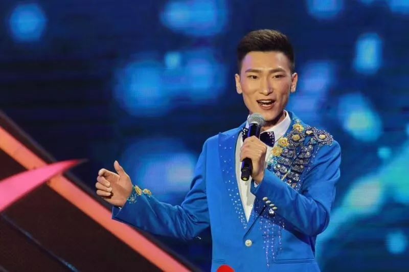 紫阳90后民歌新秀黄杰从打工仔到十佳歌手