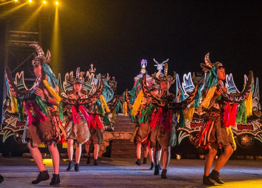 8月31日木兰草原夜场活动2周后结束泡泡秀烟花空调军帐露营体验