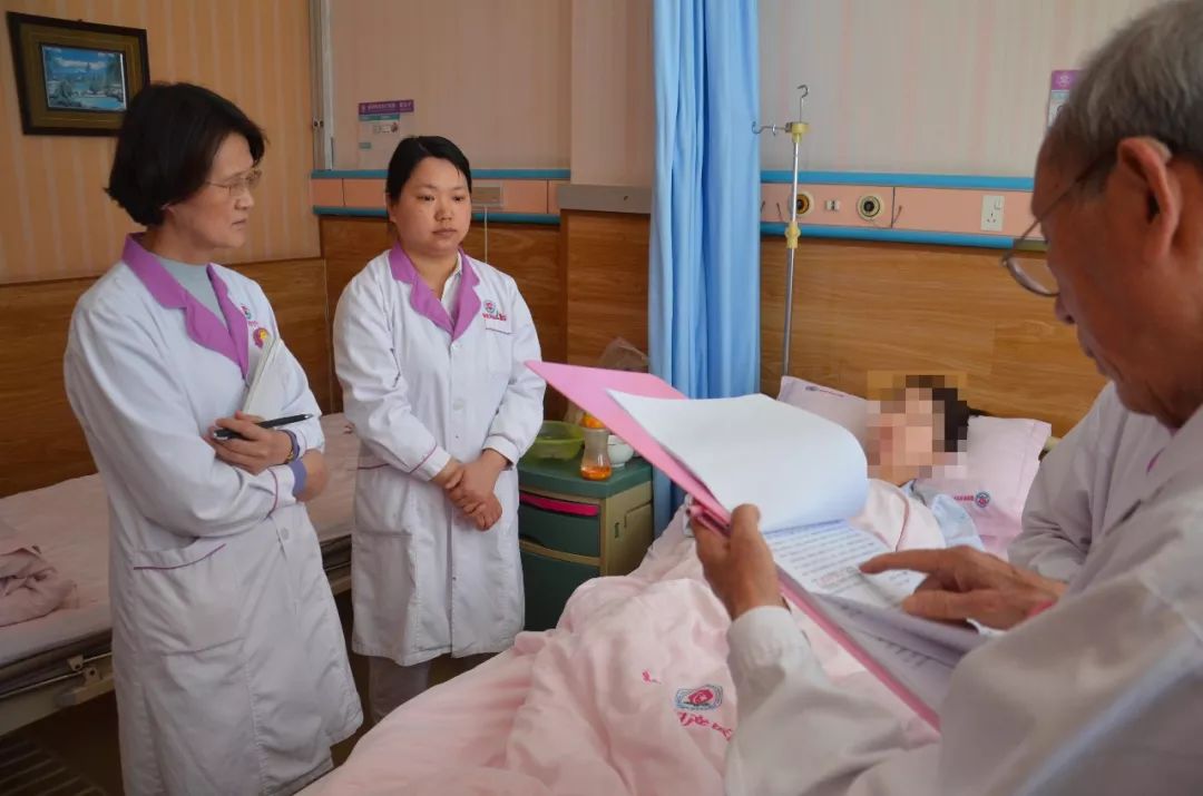 牡丹妇科诊疗环境也为患者治疗与恢复起到了事半功倍的作用:单间病房