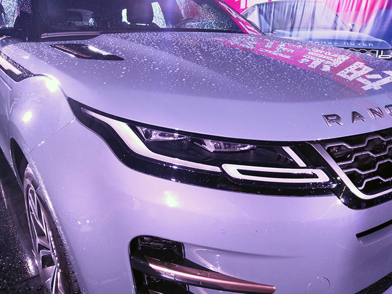 35584178万全新一代路虎揽胜极光南区上市