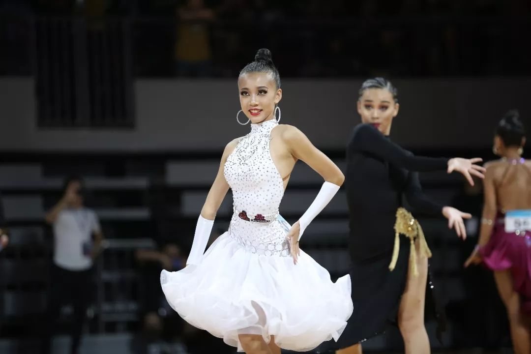 最地道"黑池"来袭 在宝山舞动精彩