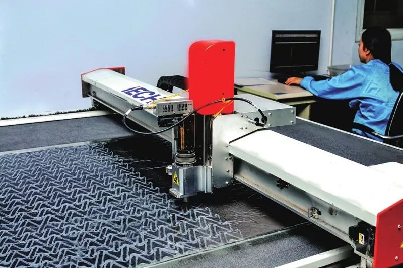 碳纤维车架你了解多少它又是如何制作的一起来看看