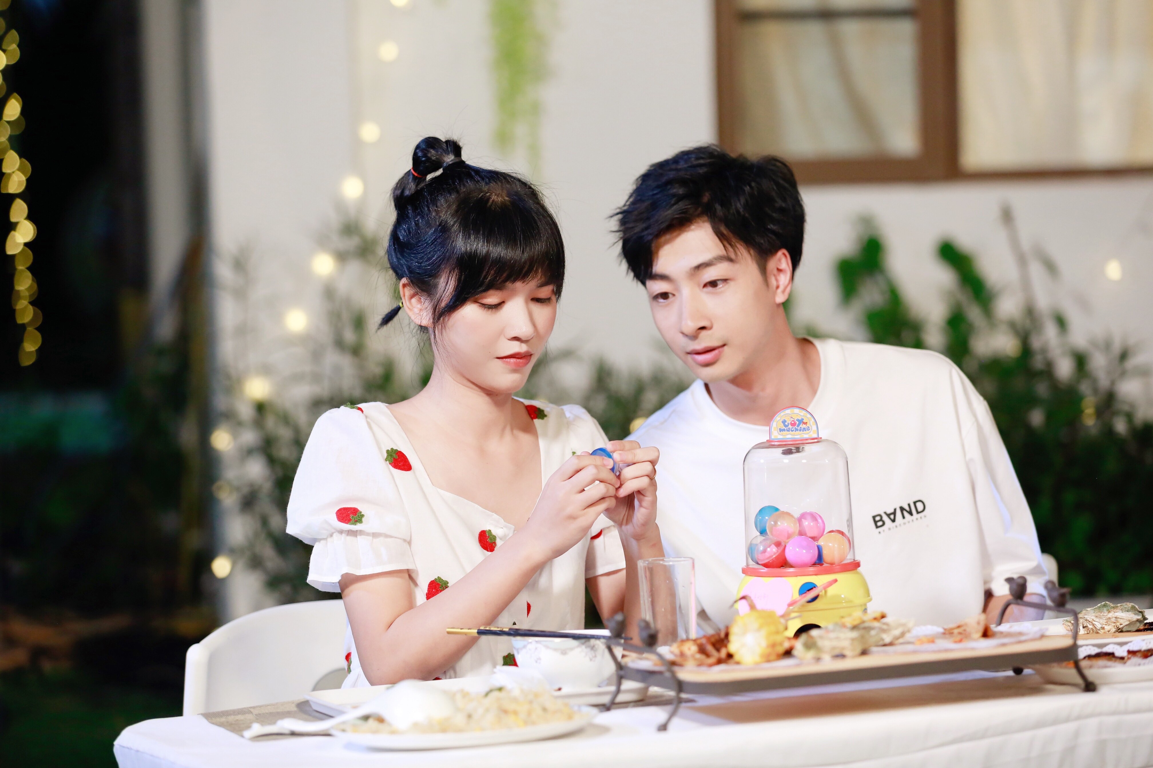 左立熊小玥爱的旅行挑战冲浪比心自信扬言一条过