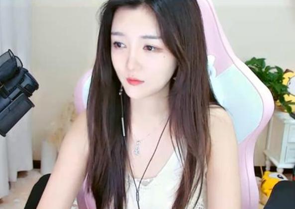 柔柔少见大秀舞姿难言全程默默欣赏粉丝起哄就在一起吧