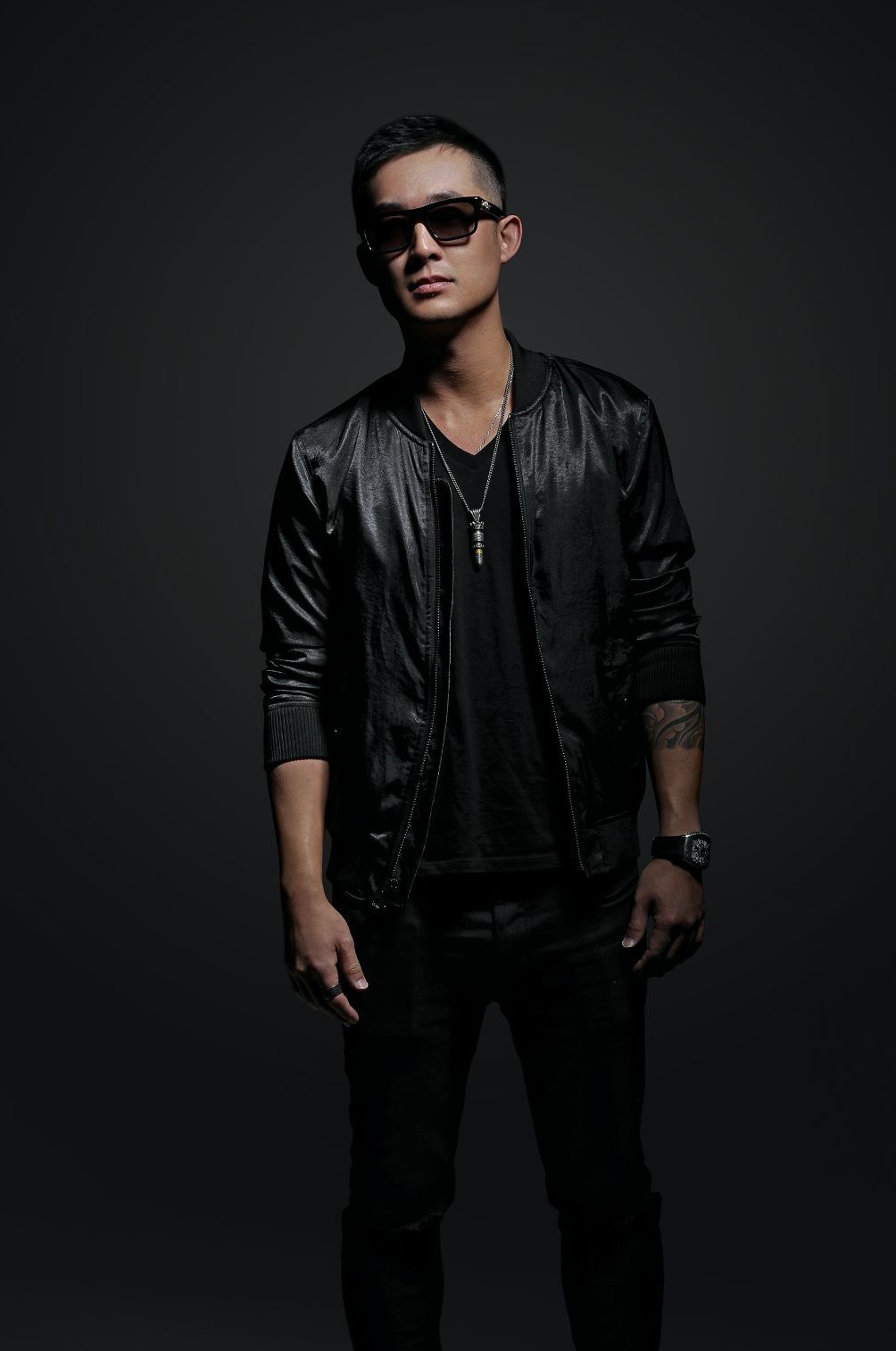 华裔首位百大djshogun新epblackgold强势来袭