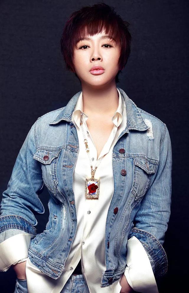 苦等20年,《小芳》原唱李春波终于"迎娶"了小芳本人