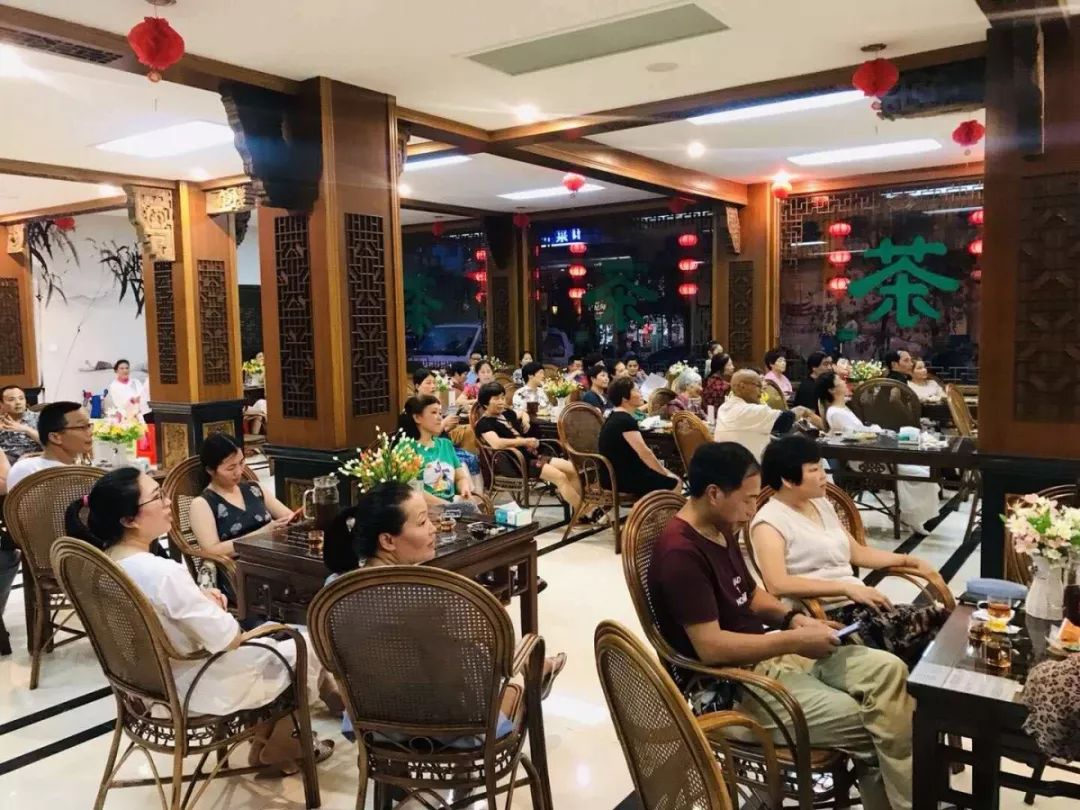东阳这家茶馆了不起免费喝茶还能看大戏最重要的是还能