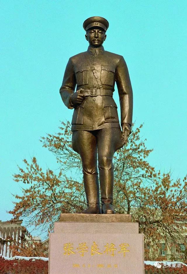 《张学良将军》2005年置于沈阳大帅府广场《詹天佑像》2008年置于北京