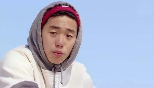 原创父亲是知名歌手曾因上变形计走红的他有钱为何还那么努力