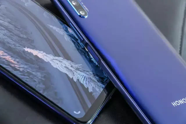 屏幕指纹与侧边指纹谁更好vivoz5对比荣耀9x得真相