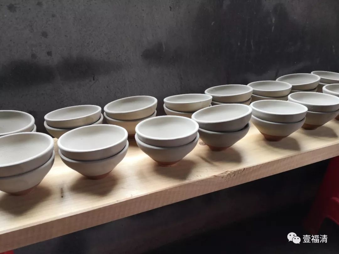 目前在东张镇南湖村的"岚湖山"茶基地已建设"东张古宋窑"传统工艺生产