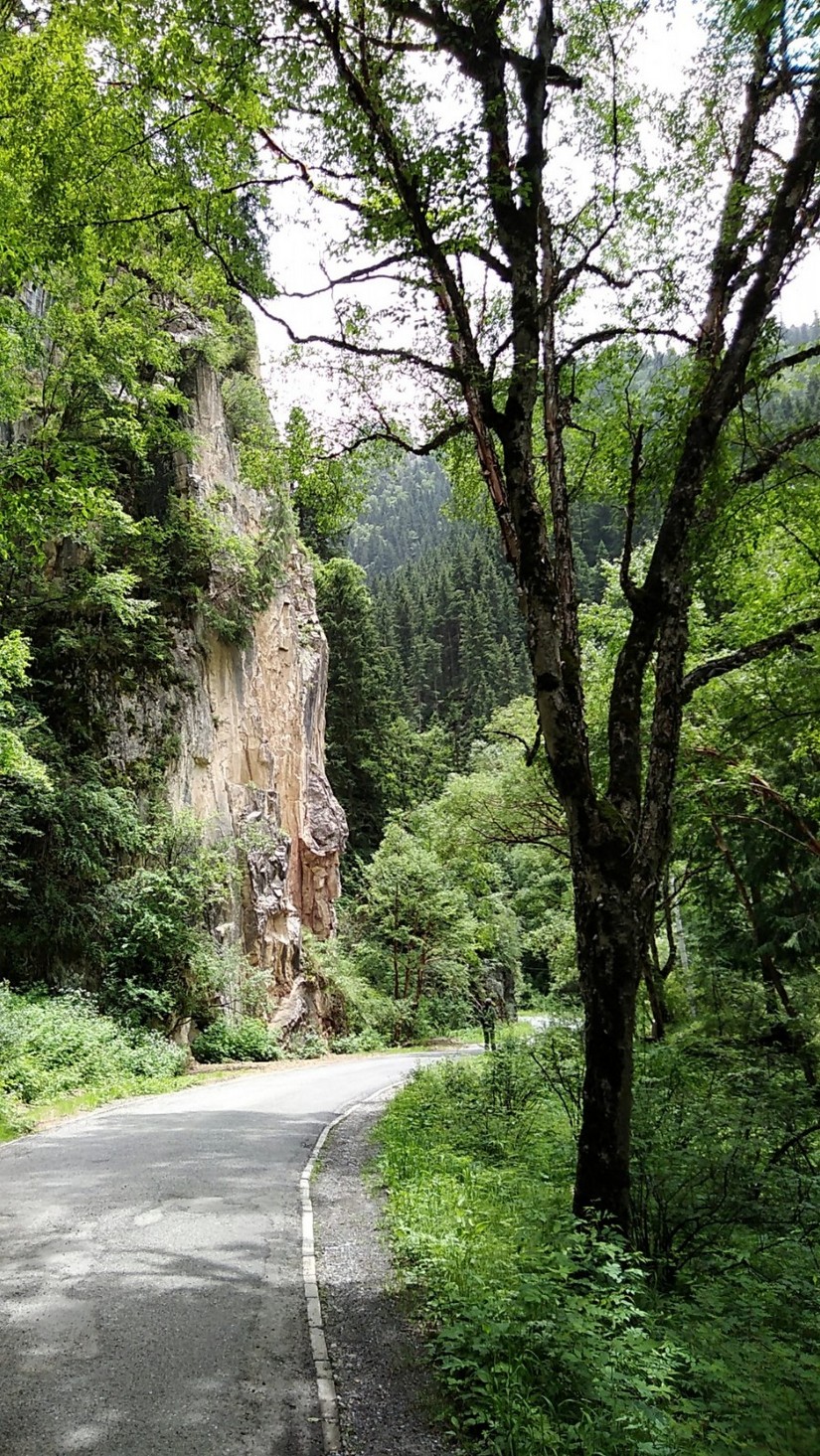 原创兰州徒步游览吐鲁沟旅游记