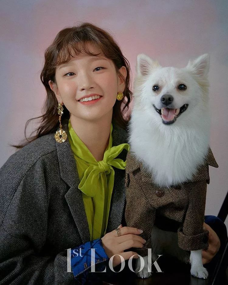 舔屏单眼皮少女迷人又可爱