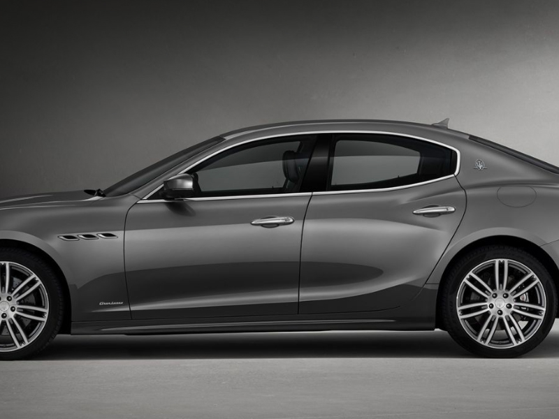 全新玛莎拉蒂价格只要70万,豪华四门轿跑,还用买帕拉梅拉吗?_搜狐汽车