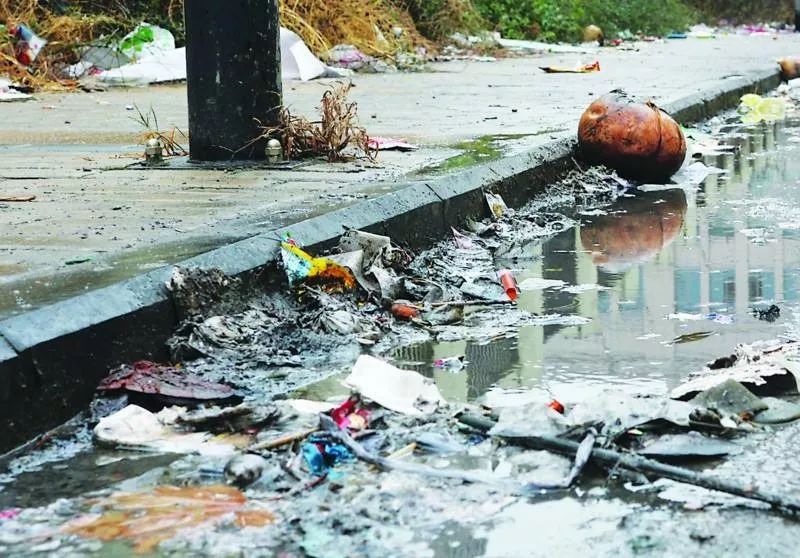 假如亲们每天生活在污水横流的环境中,非常关心自己的生活环境是否