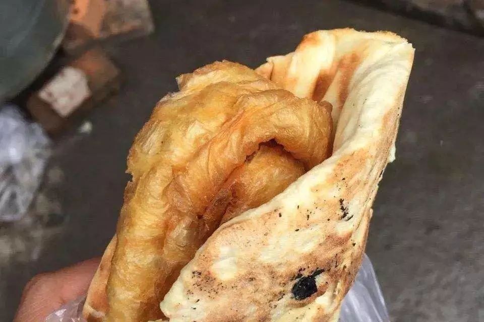 ӦǰɫС,֮ڳ.
