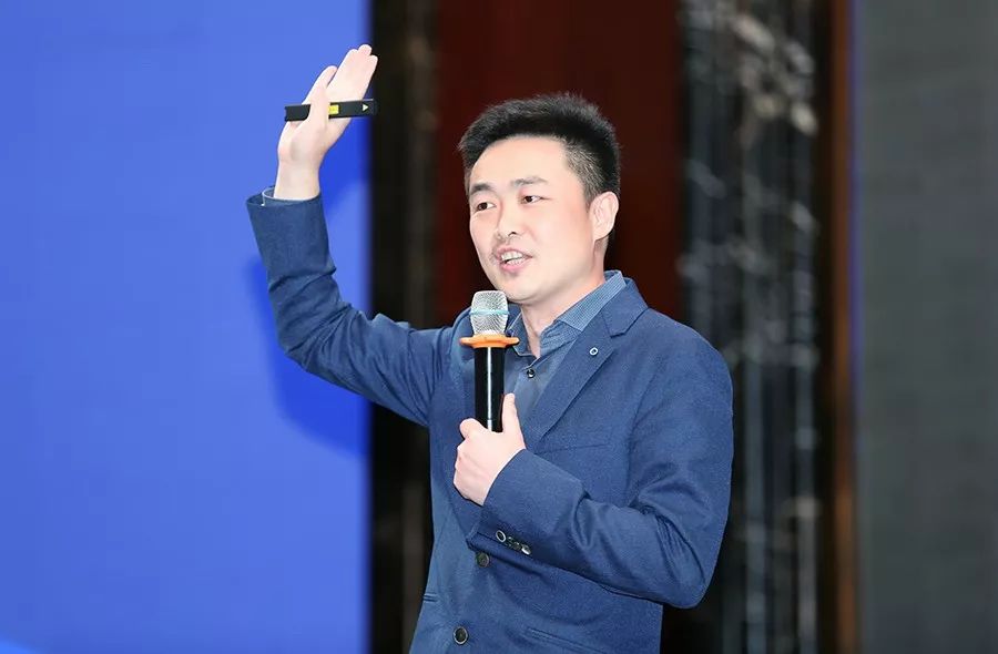 法眼云律网络集团有限公司董事长周华斌法眼云律网络集团董事长周华斌