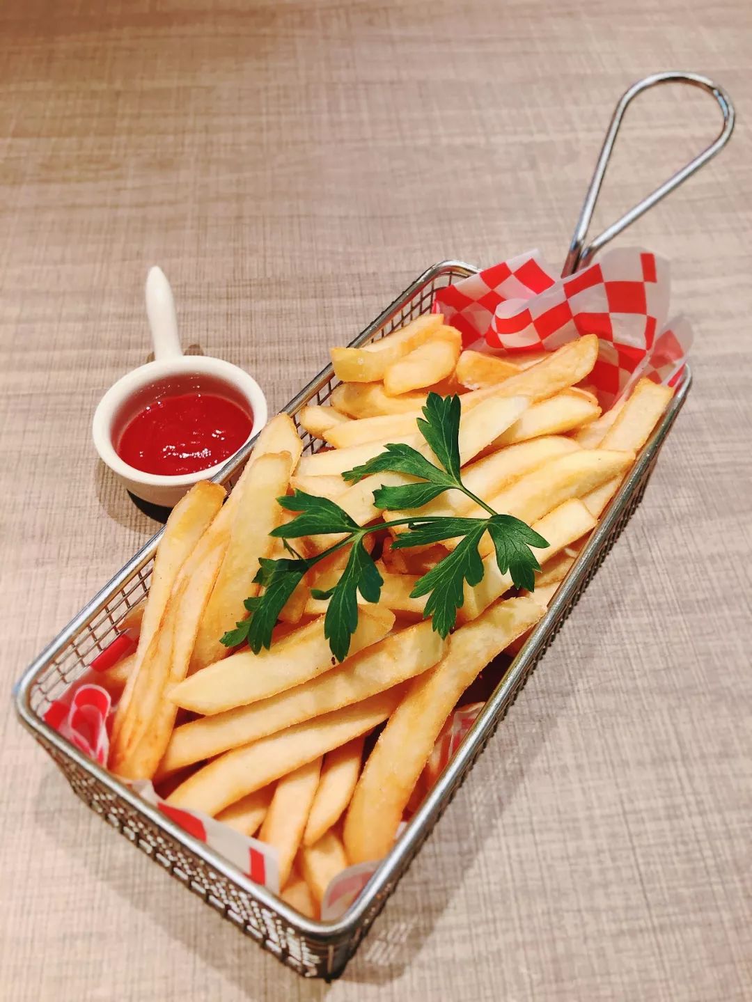 不到半价秒杀亲子套餐,吃喝玩乐全包!