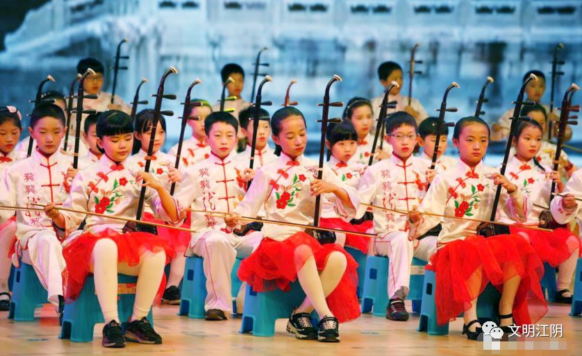 昨晚,江阴大剧院"大咖"云集!_二胡