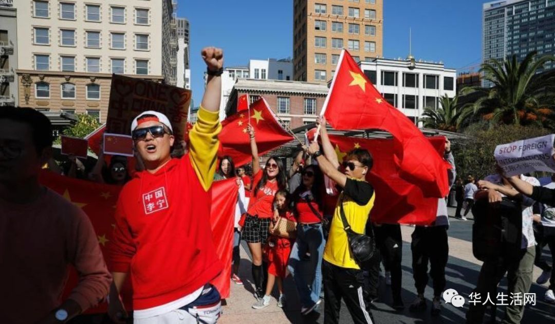 现场火爆华人沸腾中国国歌响彻唐人街爱国挺港大集结直播