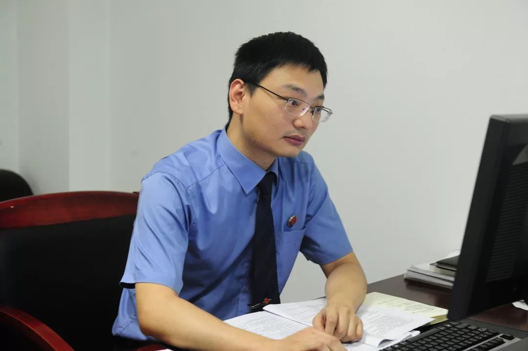 沙区政法故事77程龙派驻检察室的细心小青年