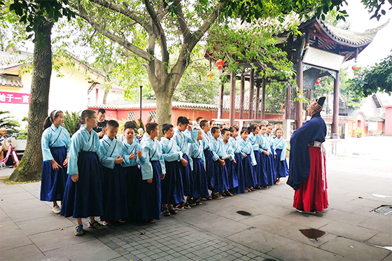 保护项目启动,该项目由市民政局主办,德阳市弘正社会工作服务中心承办