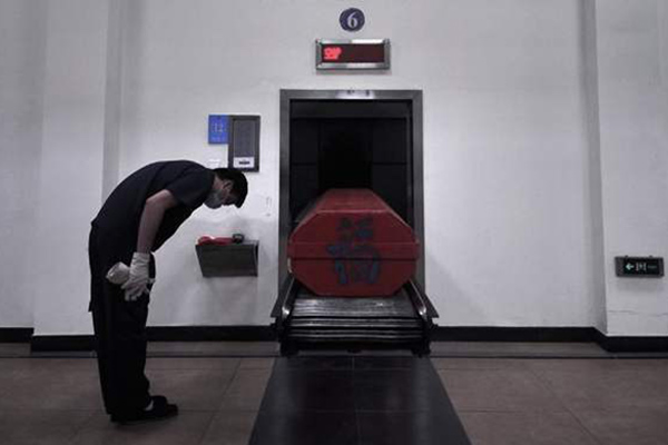 讲究入土为安的古代为什么会流行火葬