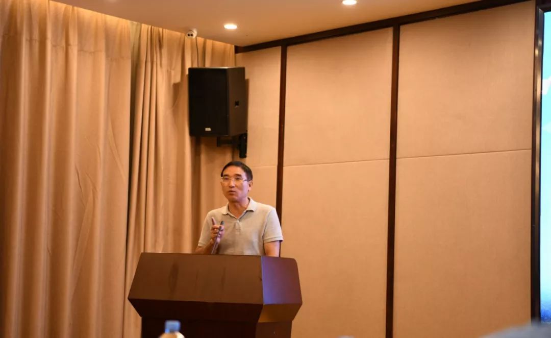 铜鼓县副县长卢柏意致辞卢柏意表示,铜鼓十分重视规划引领,项目借设