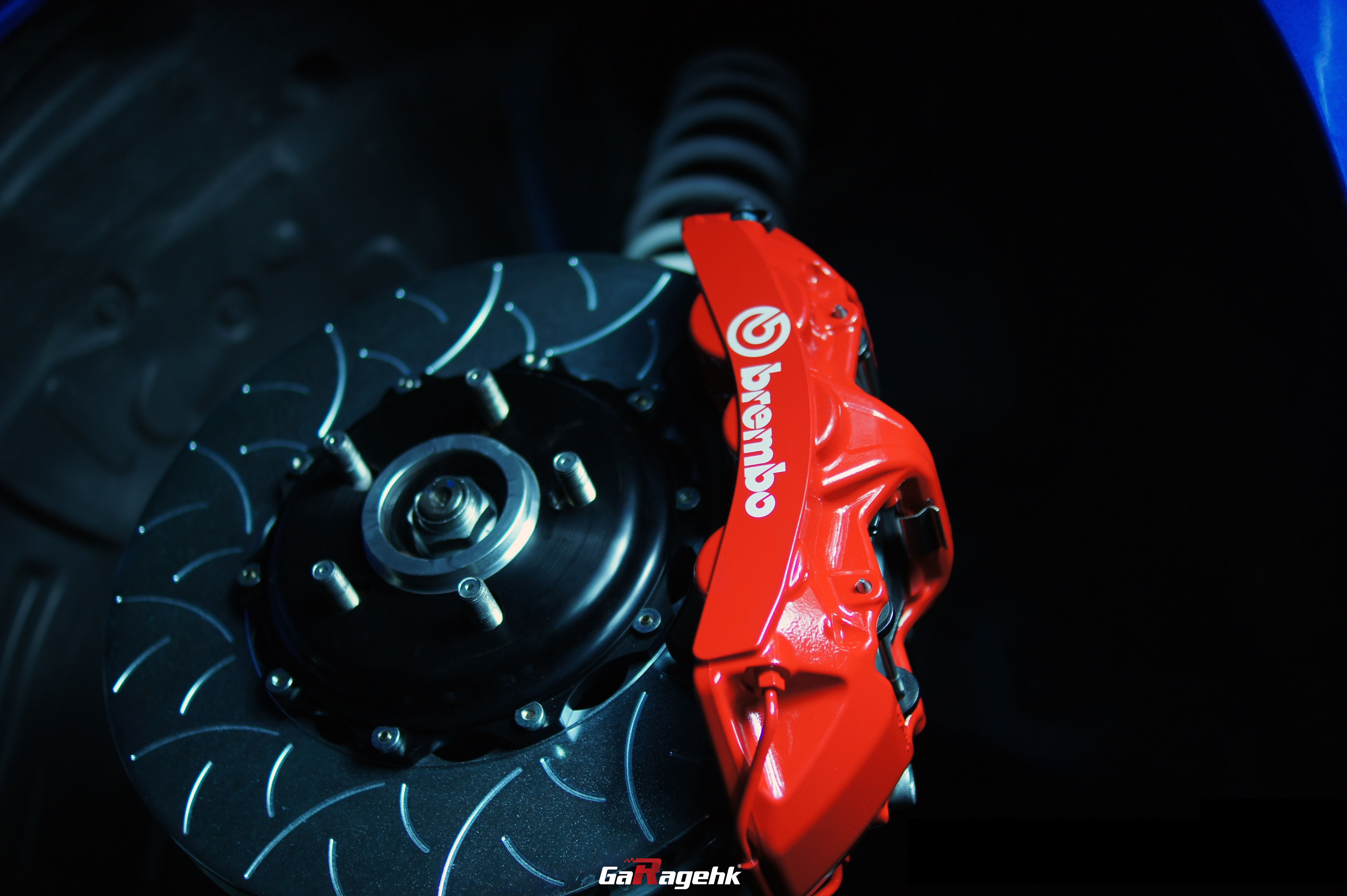 狂野之蓝,斯巴鲁wrx sti改装brembo gt刹车套件
