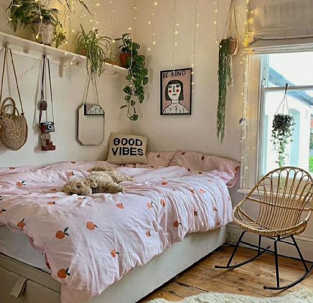 少女心卧室装扮温暖风,干净整洁又很温馨,相信你也会一眼爱上