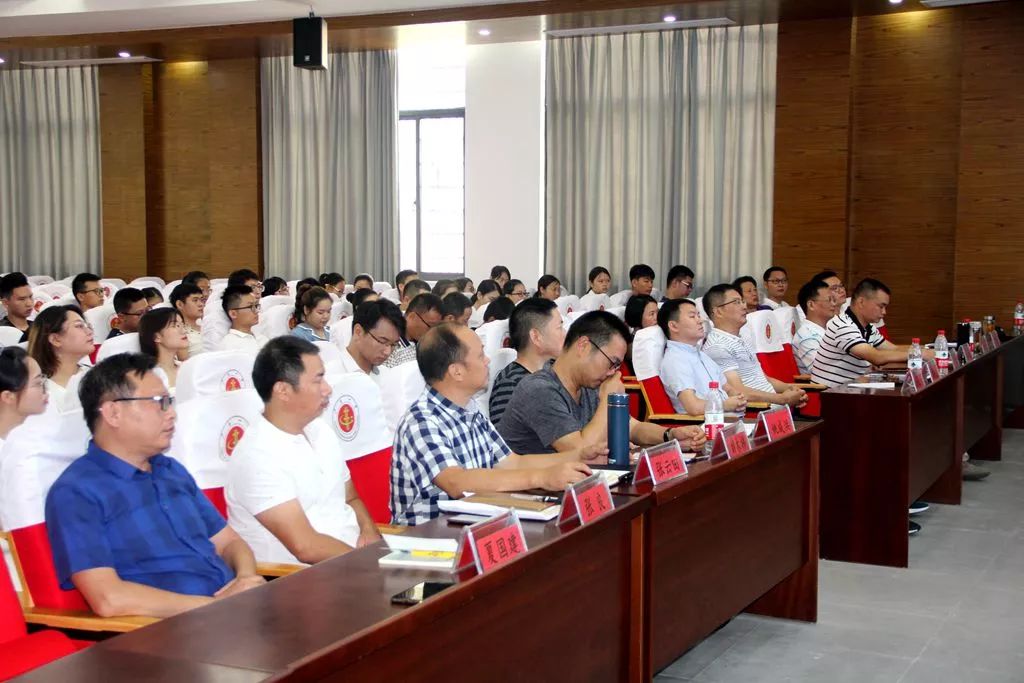 厉兵秣马强技能蓄势待发迈新程广丰一中20192020学年度新入职教师岗前