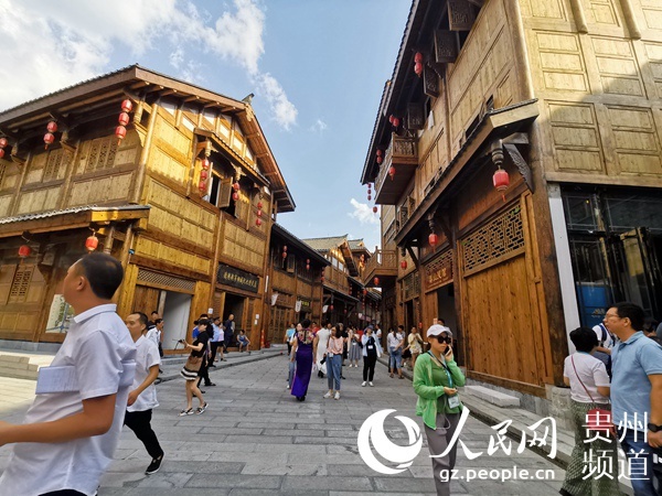 畅游山水美景漫步桐梓记忆高清组图