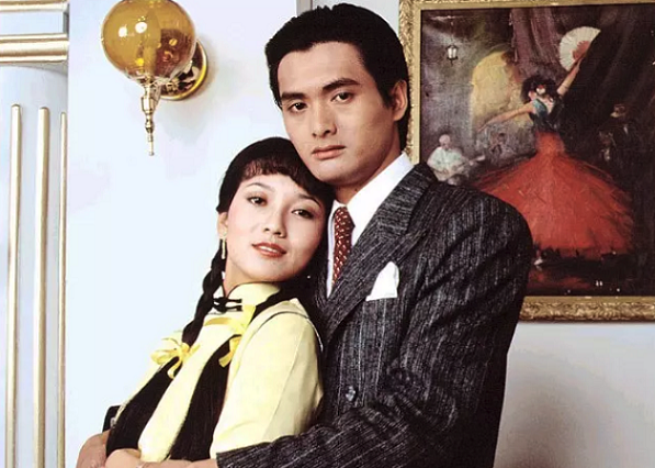 63岁丁力和65岁冯程程再合体岁月从没饶过谁但不包括他们