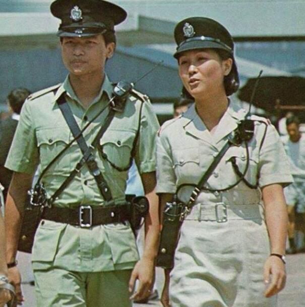 香港警察队伍的夏季服,70年代,为何只配发了普通短裤?