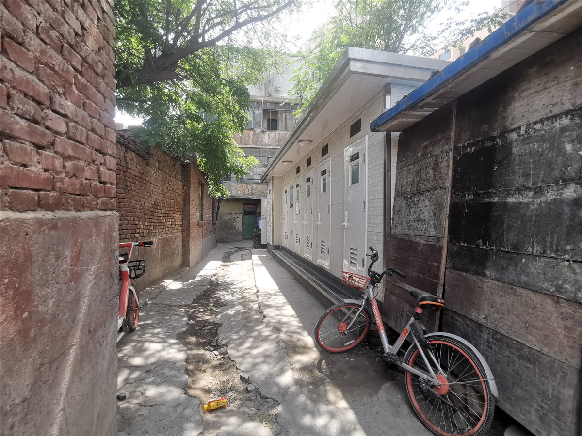 热闹之后演绎苍凉直击兰州红山根老上海式蜗居生活