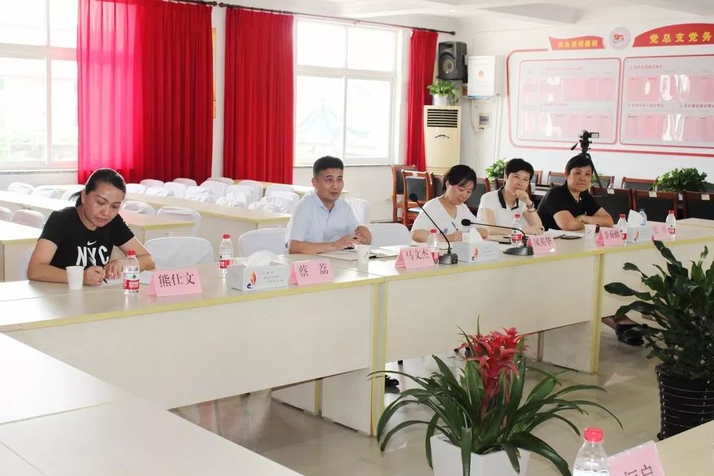 现场结对百镇千村助推乡村振兴浦兴路街道与航头镇